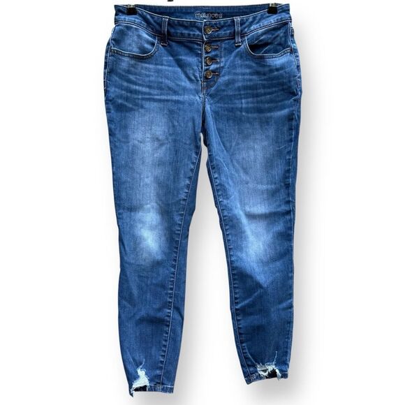 Maurices Comfort Stretch Jeans Medium - Picture 1 of 8